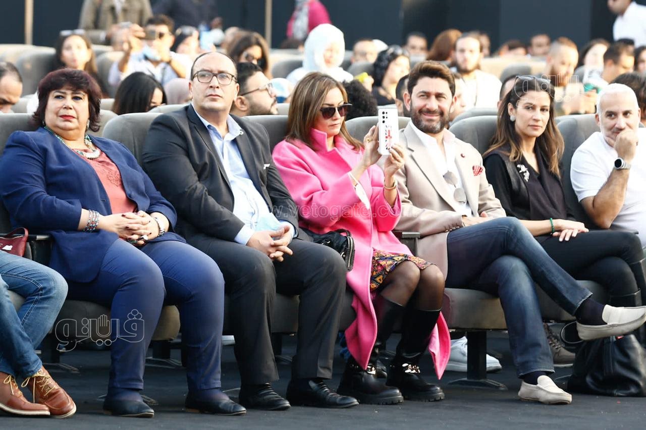 وزيرة الثق5افة (2)