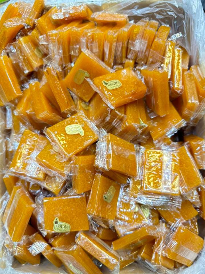 <strong>قمر الدين بايتس أو قطع</strong>