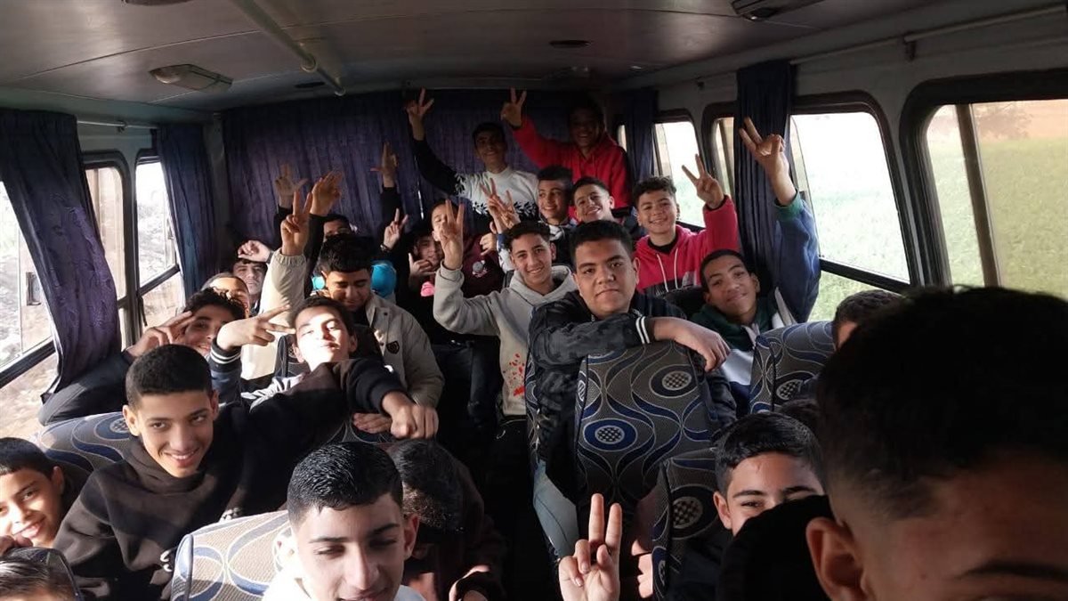 قرية بالقليوبية تنظم رحلات مجانية الي معرض الكتاب،فيتو