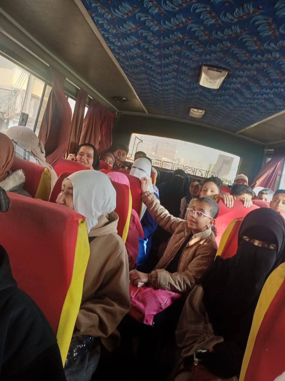 قرية بالقليوبية تنظم رحلات مجانية الي معرض الكتاب،فيتو