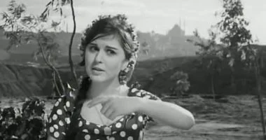 سعاد حسنى فلاحة بسيطة فى حسن ونعيمة