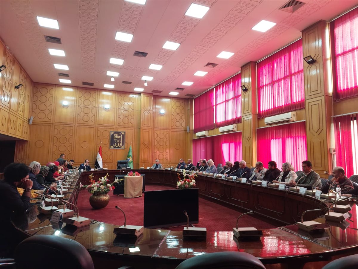 جانب من الاجتماع، فيتو