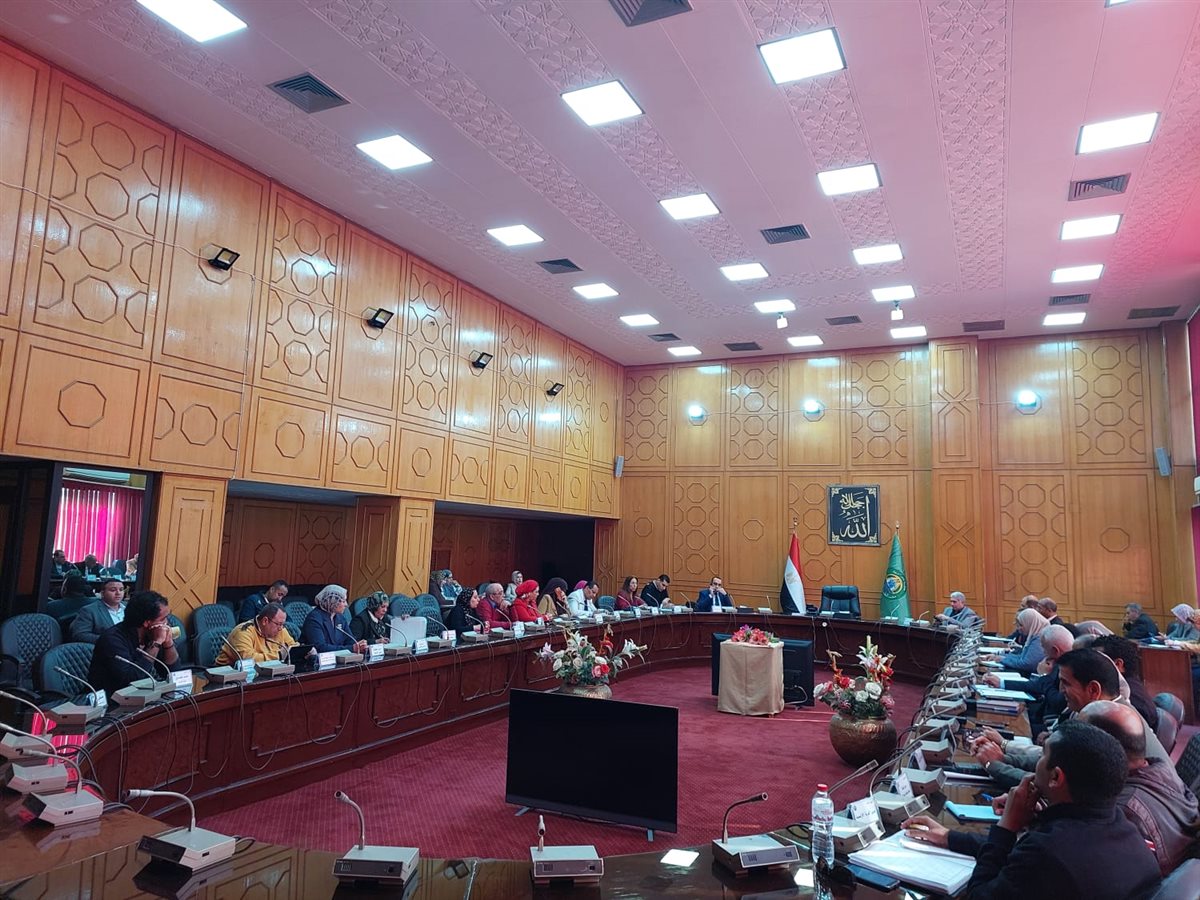 جانب من الاجتماع، فيتو