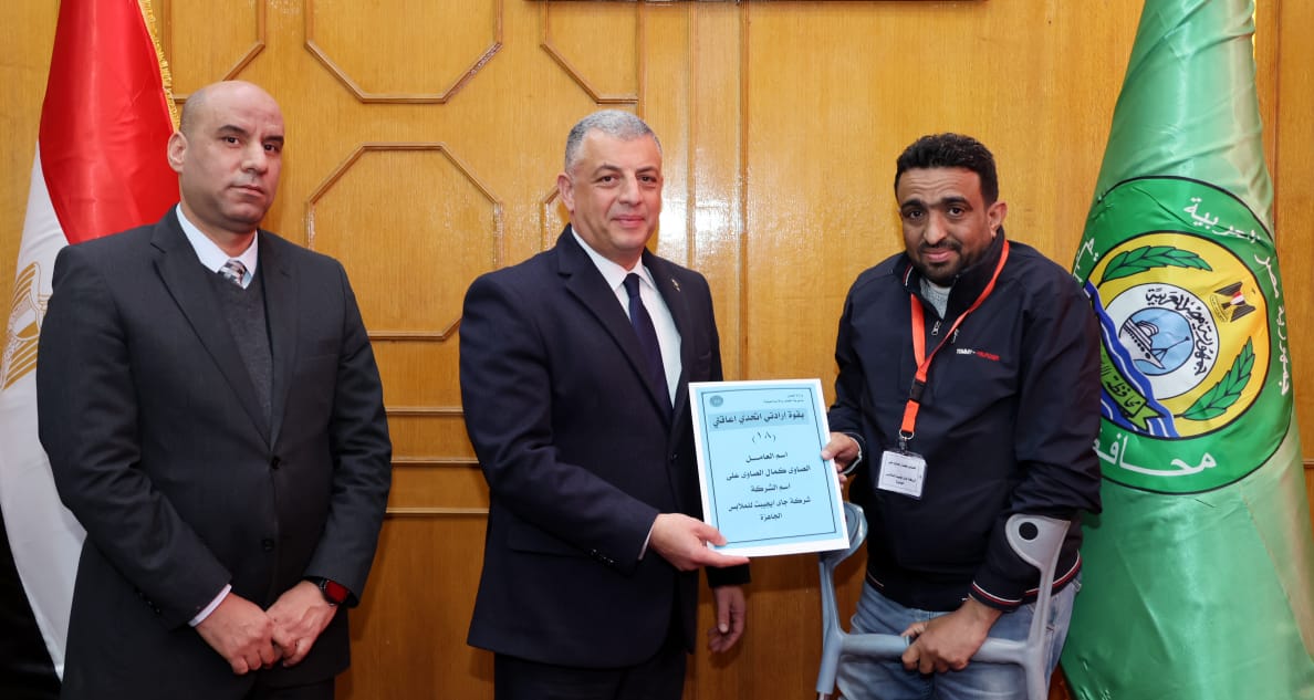 جانب من مراسم التسليم،فيتو