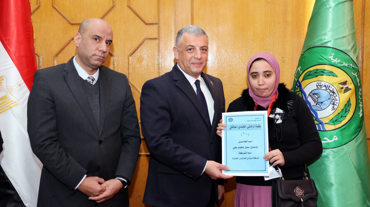 جانب من مراسم التسليم،فيتو