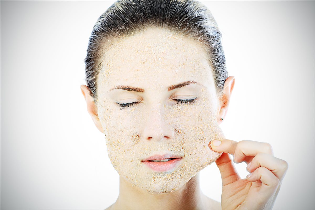 وصفات طبيعية لتقشير البشر