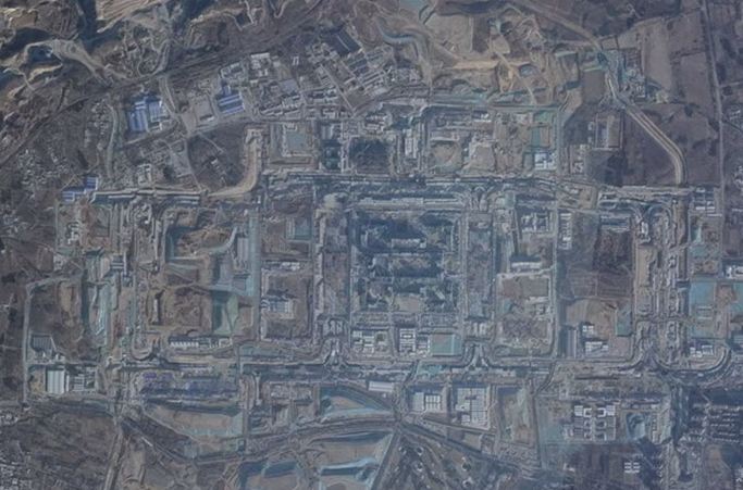 صورة لموقع المجمع العسكري الصيني، فيتو