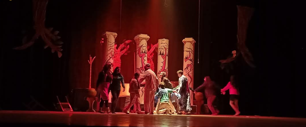 جانب من العرض،فيتو