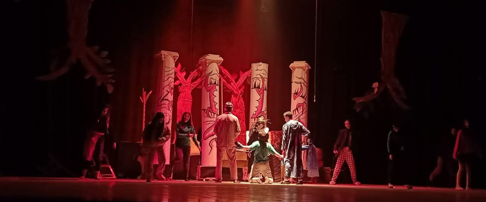 جانب من العرض،فيتو