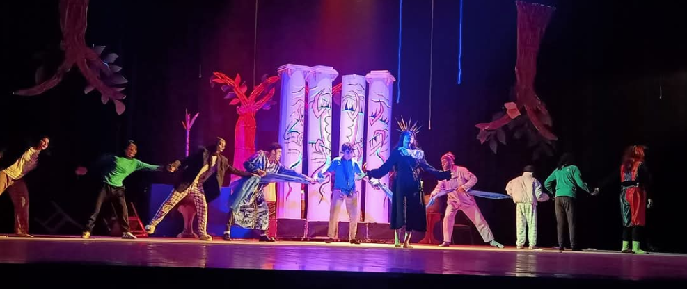 جانب من العرض،فيتو