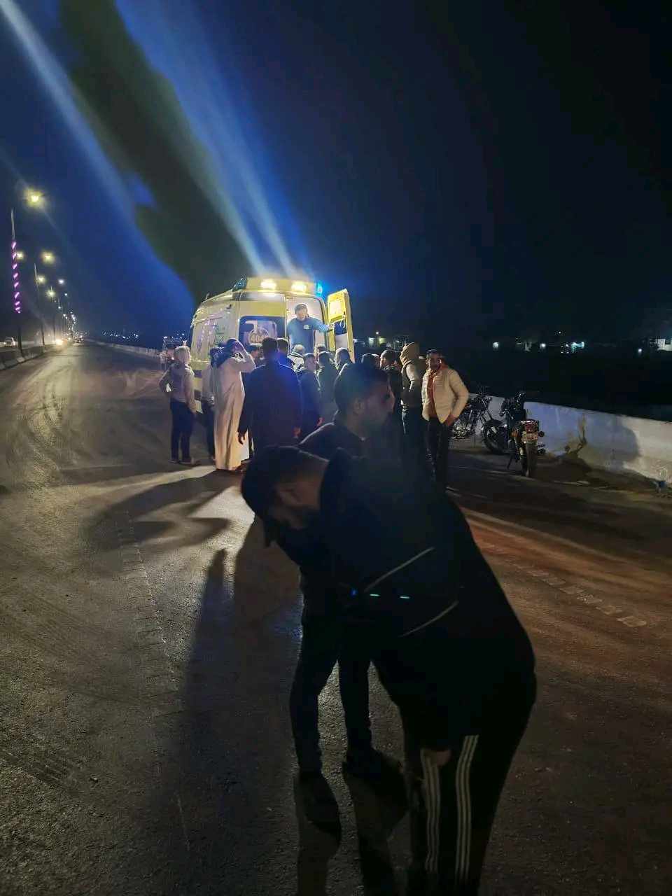 انقلاب سيارة نقل محملة بالطوب بالشرقية واصابة قائدها،فيتو2