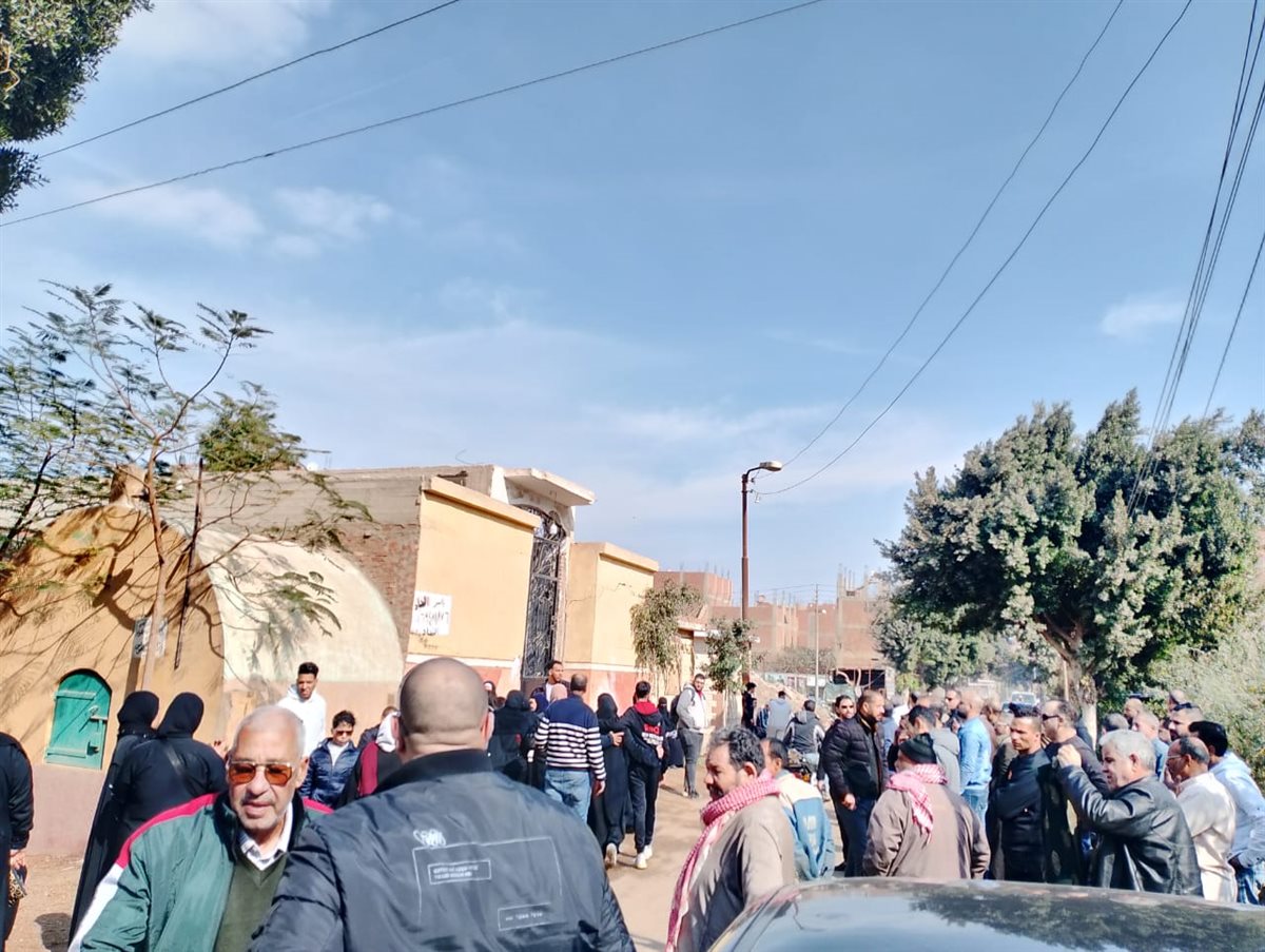 تشييع جثمان الراحل رمضان عبد الرحيم،فيتو