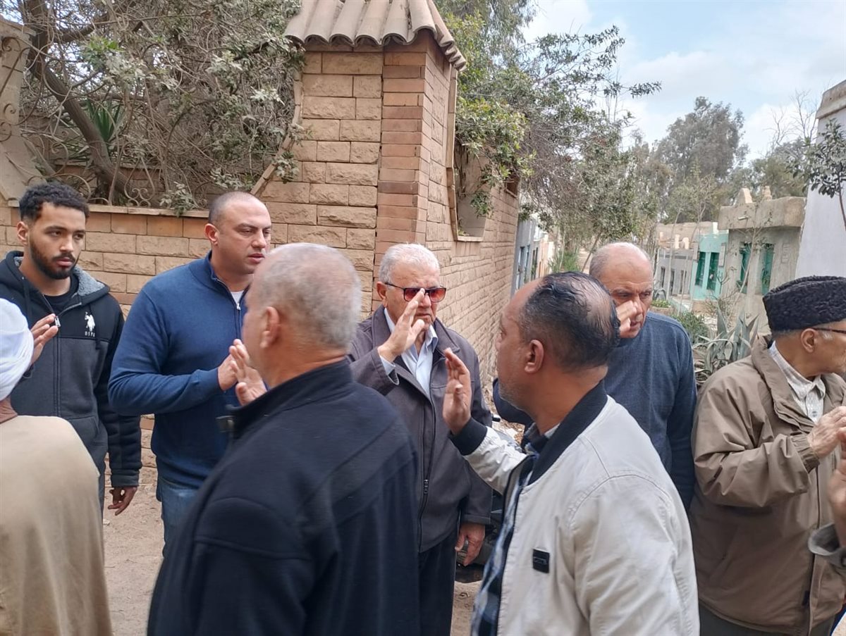 تشييع جثمان نجل كمال الدين حسين،فيتو