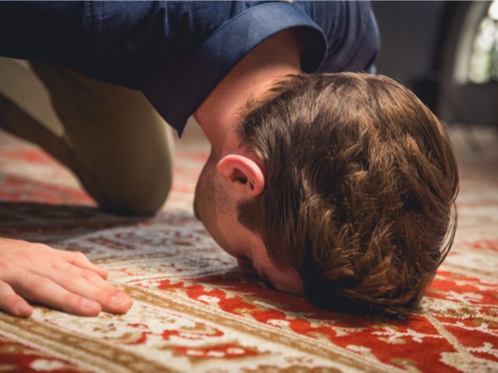 موعد اذان الظهر 