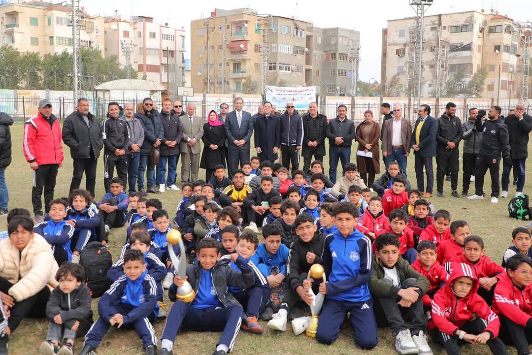 محافظ دمياط يشهد احتفالية توزيع جوائز مهرجان البراعم السنوى بنادى رأس البر الرياضي 