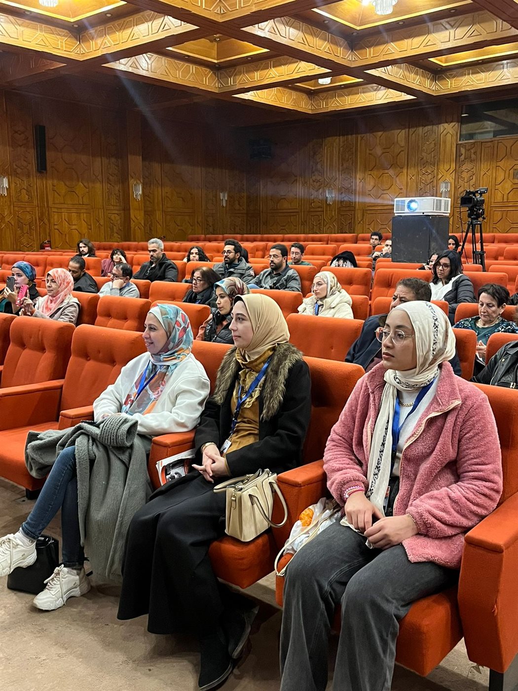 جانب من فعاليات المحاضرة،فيتو