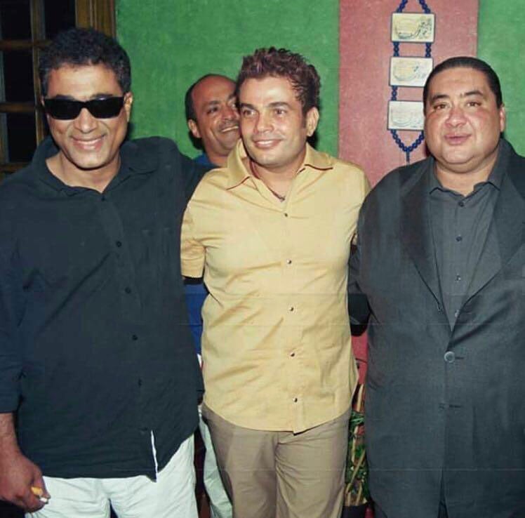 علاء ولى الدين مع عمرو دياب واحمد زكى فى احد الحفلات