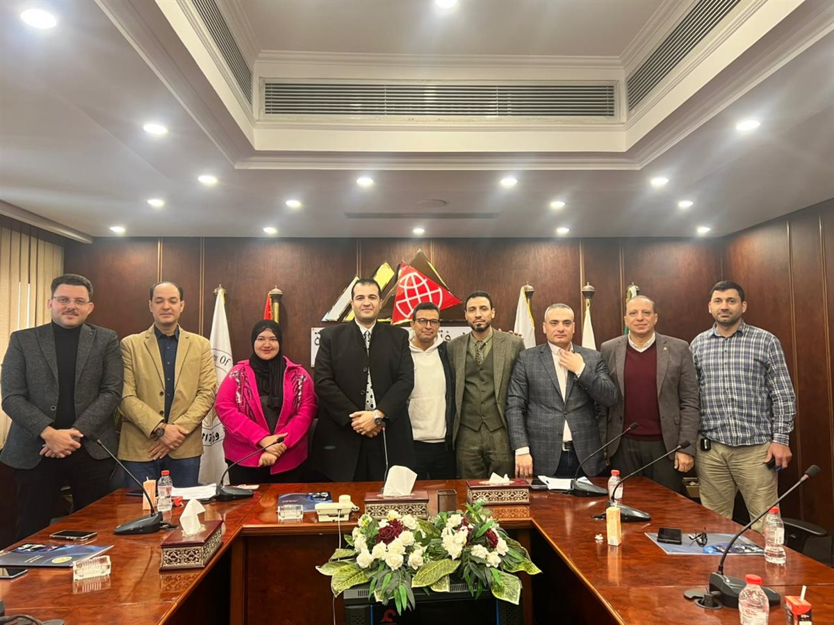 <strong>الغرفة التجارية بالجيزة تعقد ندوة حول الإجراءات الضريبية</strong>