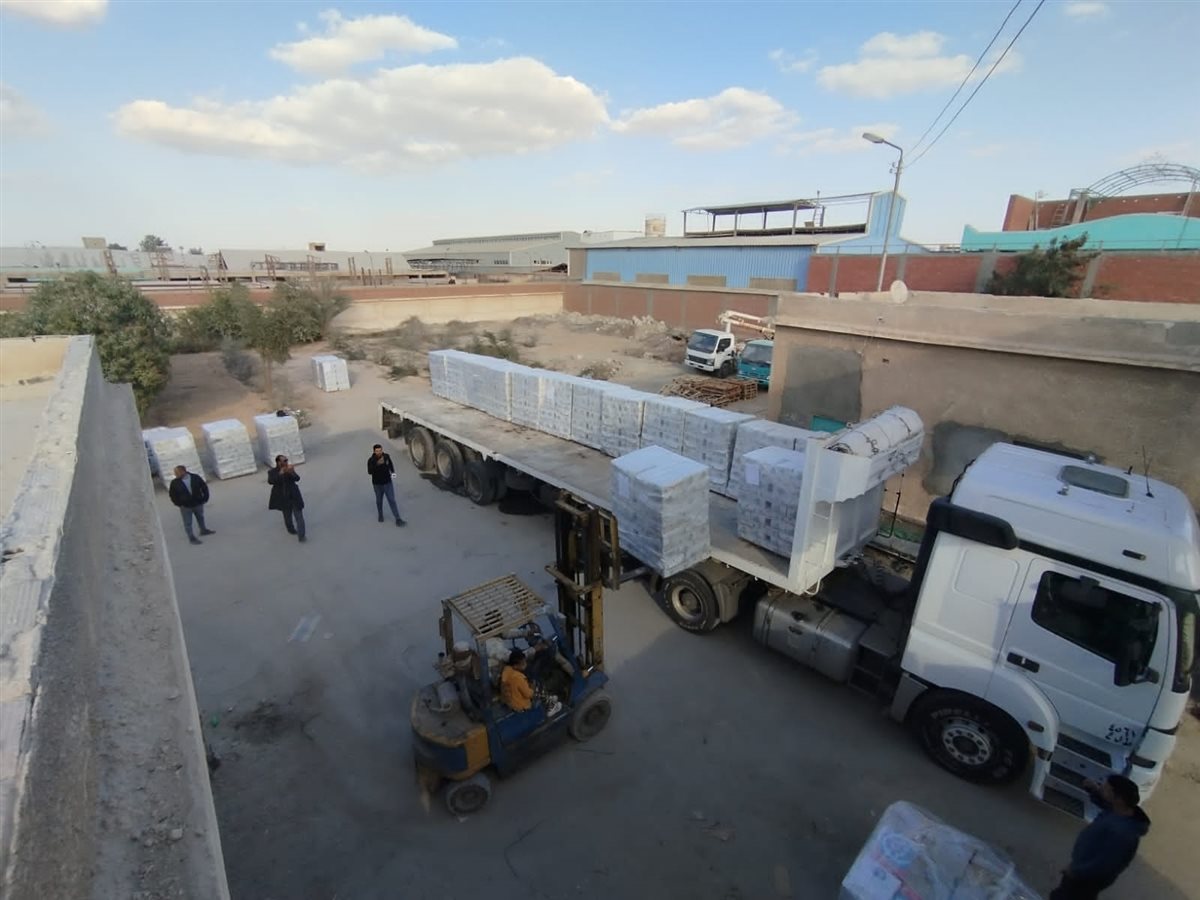 جانب من القافلة،فيتو