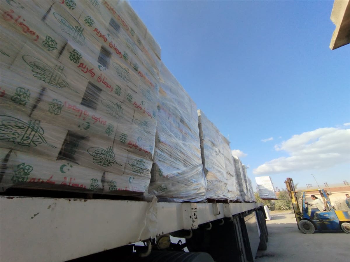 جانب من القافلة،فيتو