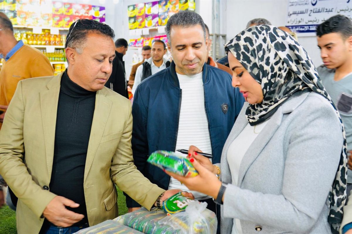 جانب من المعارض،فيتو