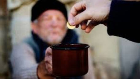 الله يحدد المستحقين للصدقة، فيتو