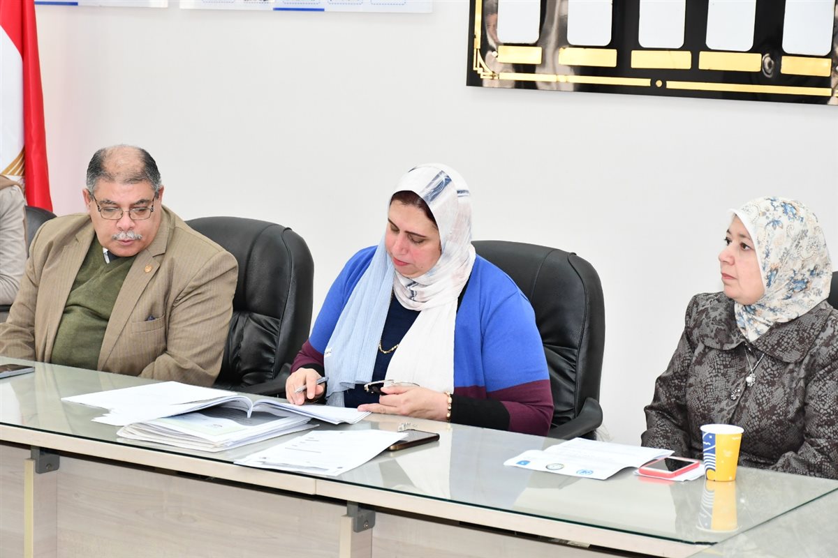 جانب من الاجتماع، فيتو