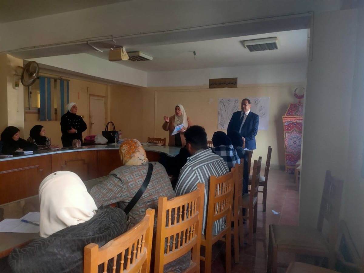 جانب من جهود هيئة تعليم الكبار، فيتو