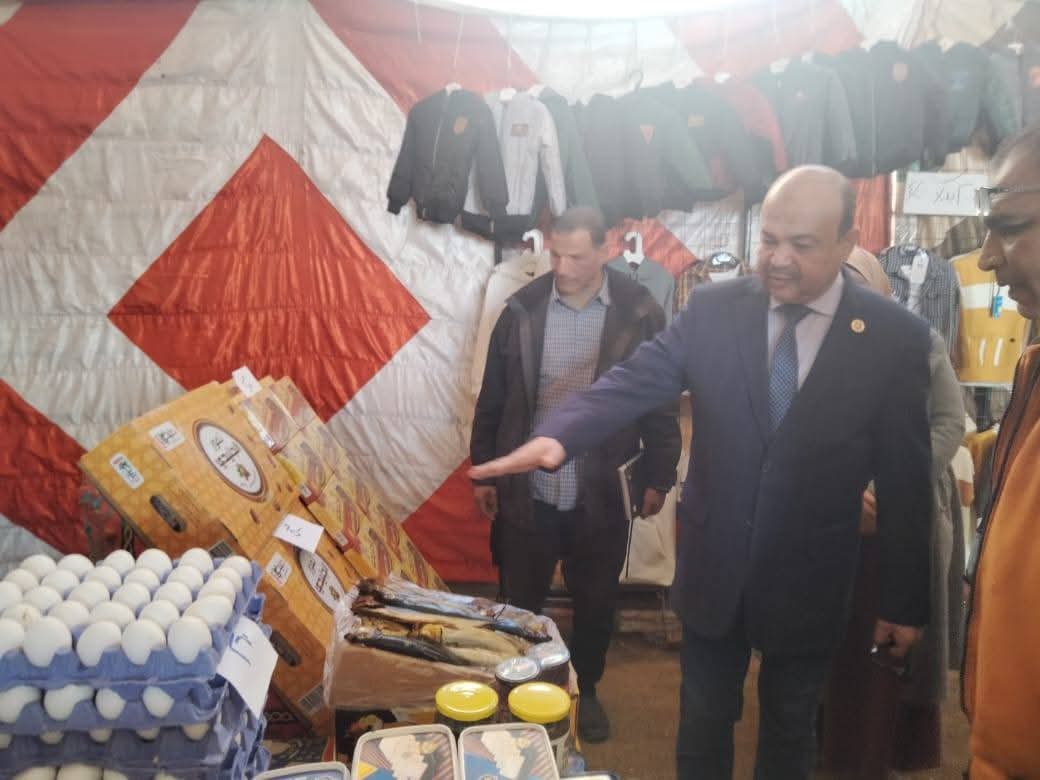 افتتاح معرض 