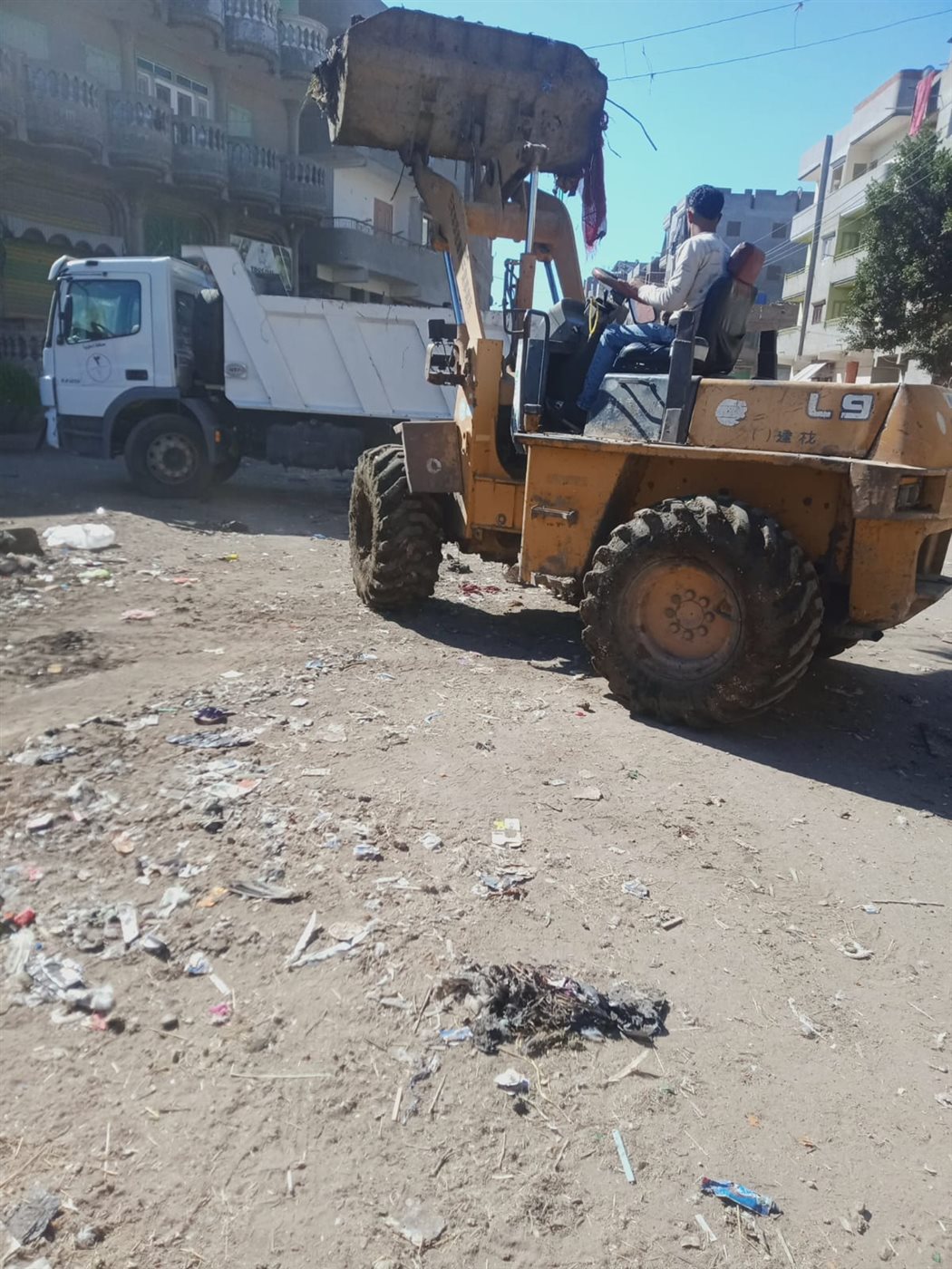 رفع 1100 طن مخلفات بلدية وتراكمات قمامة بالمنصورة