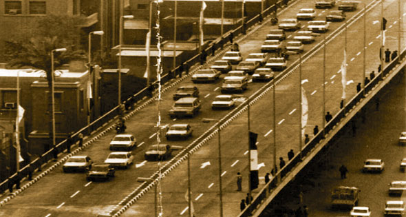 أحد مراحل كوبرى اكتوبر