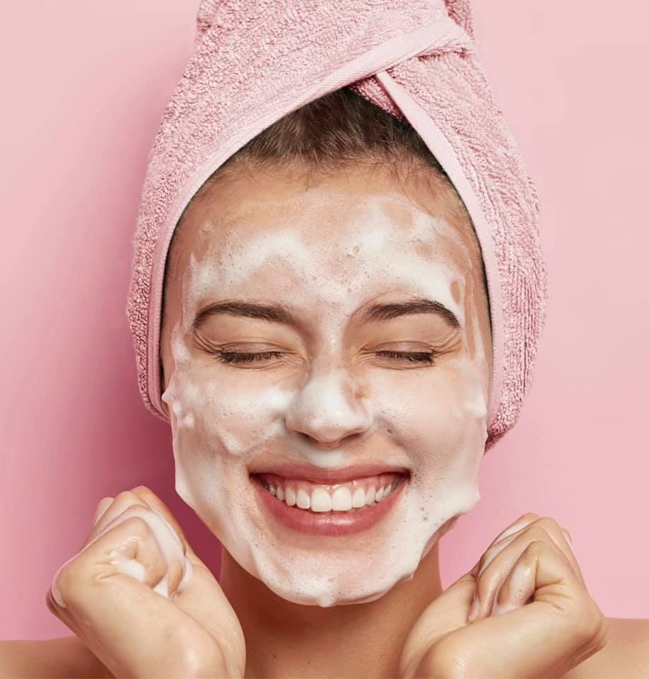 ماسكات طبيعية للبشرة