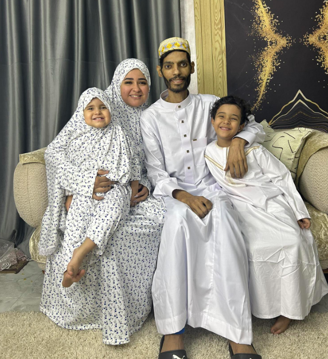 إبراهيم شيكا مع عائلته، فيتو