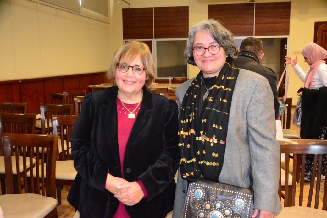 مع مديرة مركز الترجمة