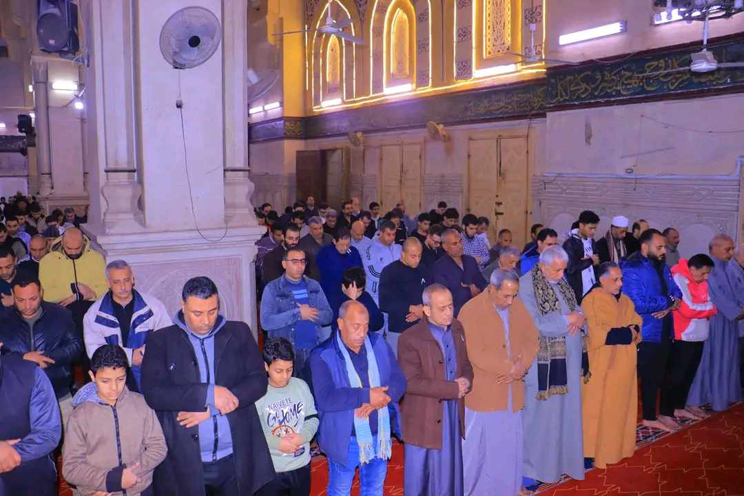 أجواء روحانية في صلاة التراويح بالشرقية،فيتو1<br>