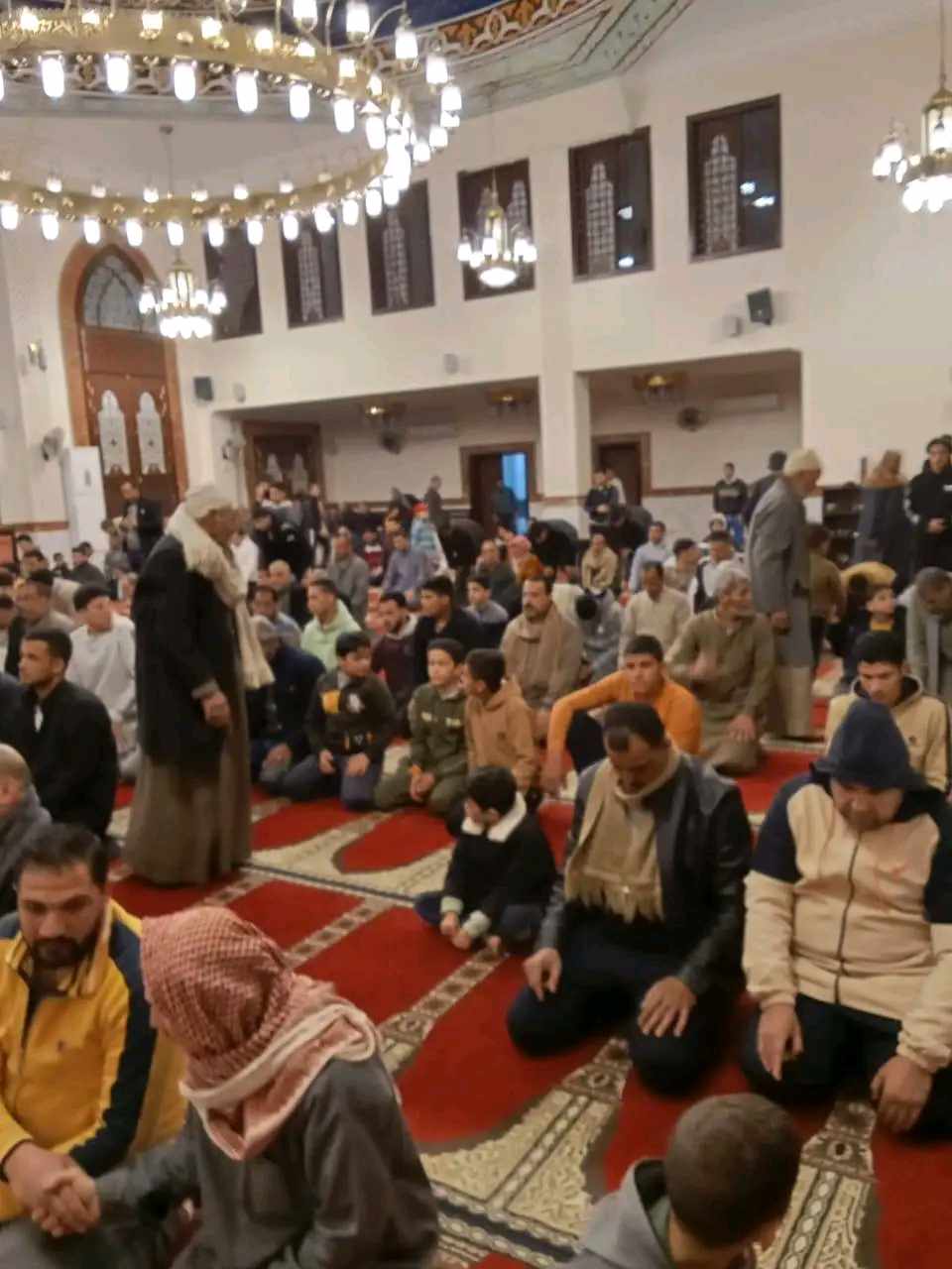 أجواء روحانية في صلاة التراويح بالشرقية،فيتو10<br>