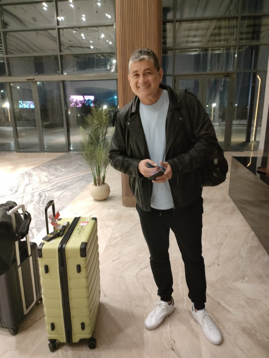 أوسكار رويز، فيتو