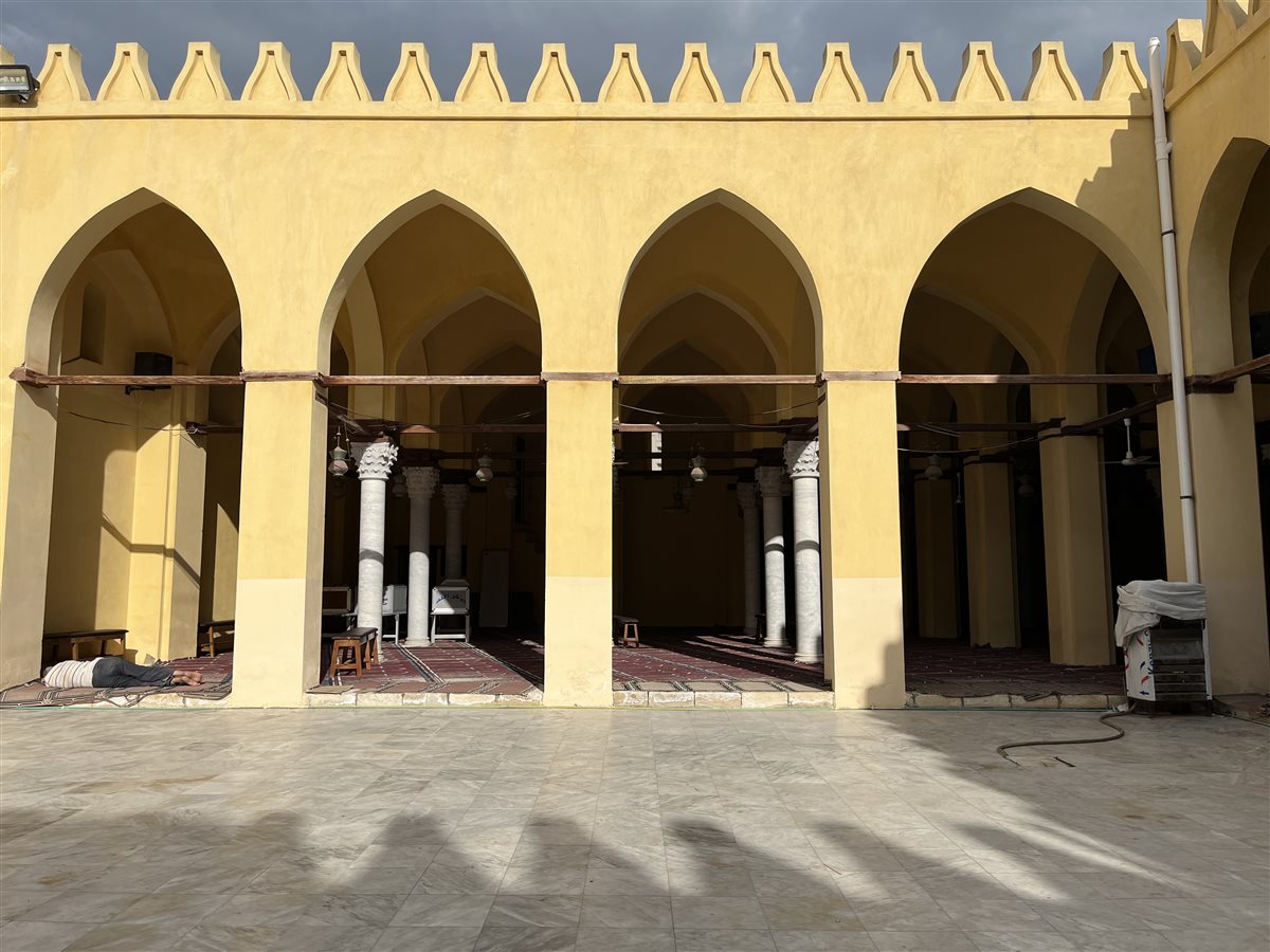 مسجد المحلي بمدينة رشيد، فيتو