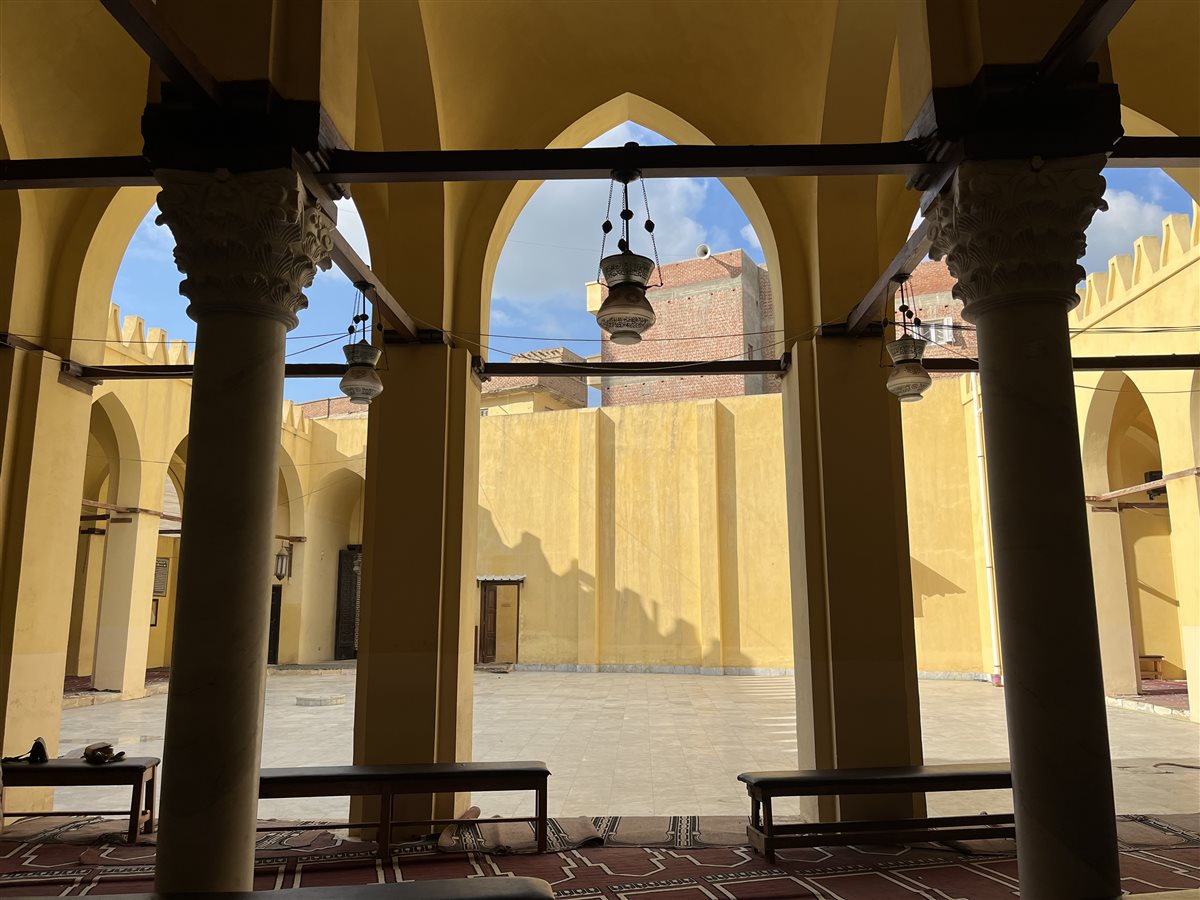 مسجد المحلي بمدينة رشيد، فيتو