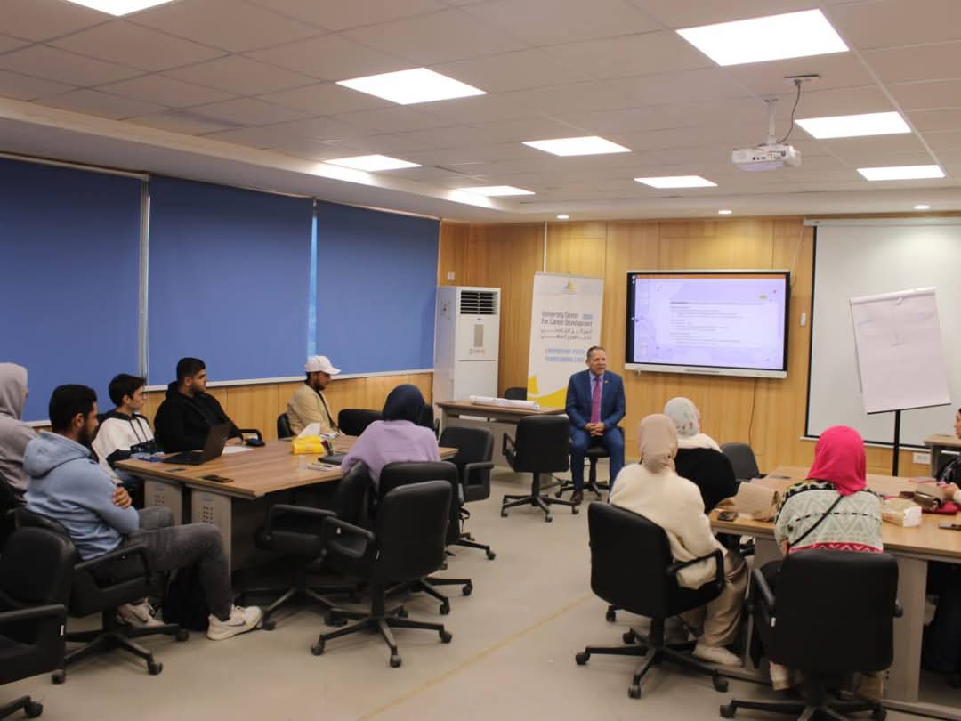 رئيس الجامعة، في زيارة تفقدية للمركز الجامعي للتطوير المهني