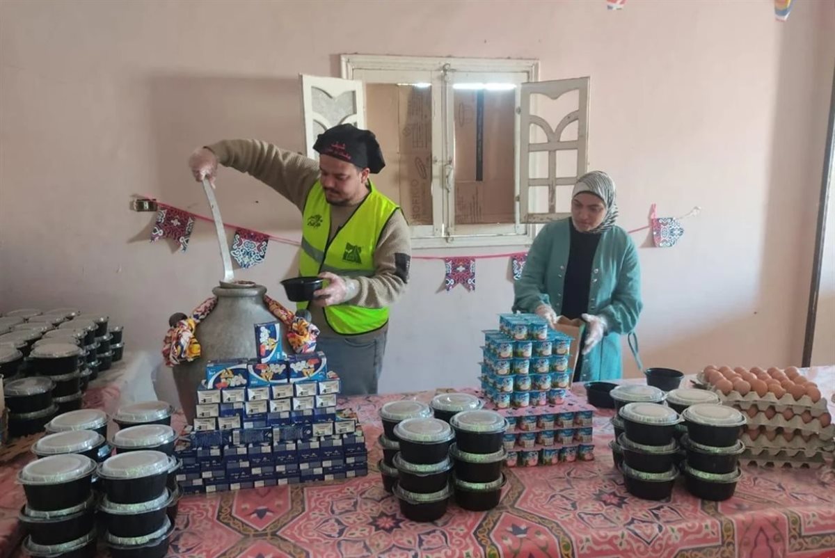 جانب من موائد الافطار،فيتو