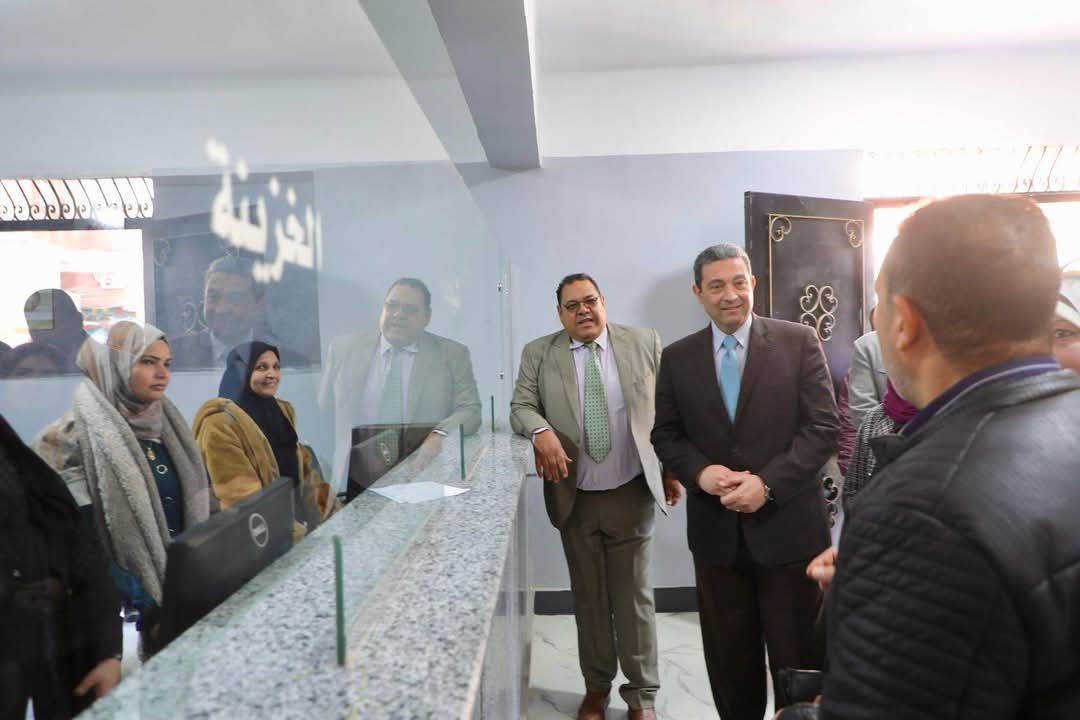 محافظ دمياط يتفقد المركز التكنولوجي لخدمة المواطنين بالرحامنة 