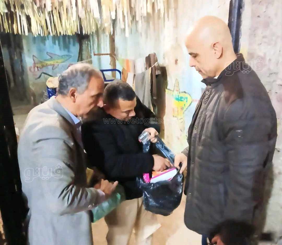 حملات مكثفة على المحال التجارية لضبط أصحابها ممن يقوموا ببيع الألعاب النارية،فيتو4