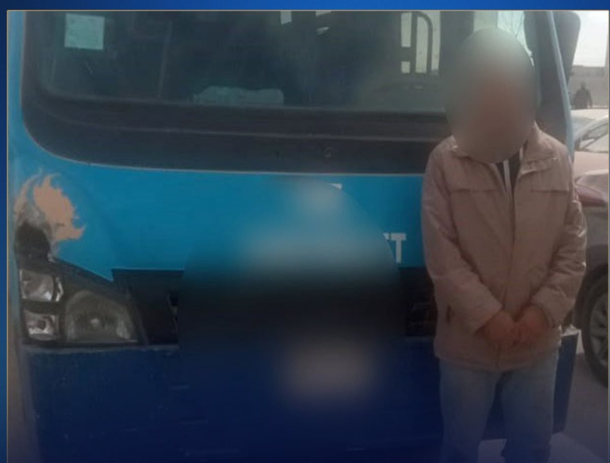 القبض على قائد أتوبيس للسير عكس الإتجاه بشارع مصطفى النحاس بمدينة نصر 