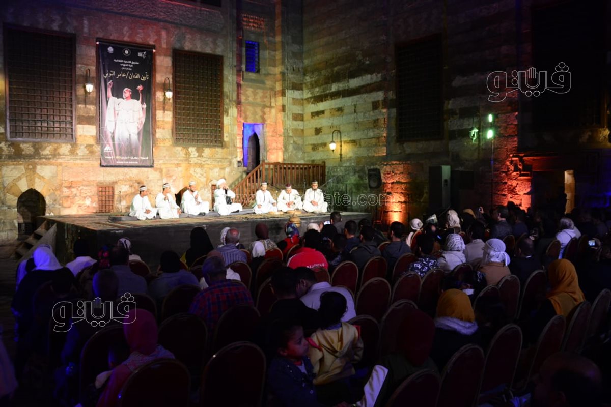 روحانيات مجلس الصلاة على النبى تسيطر على قلوب جمهور قبة الغورى في ليالي رمضان (2)