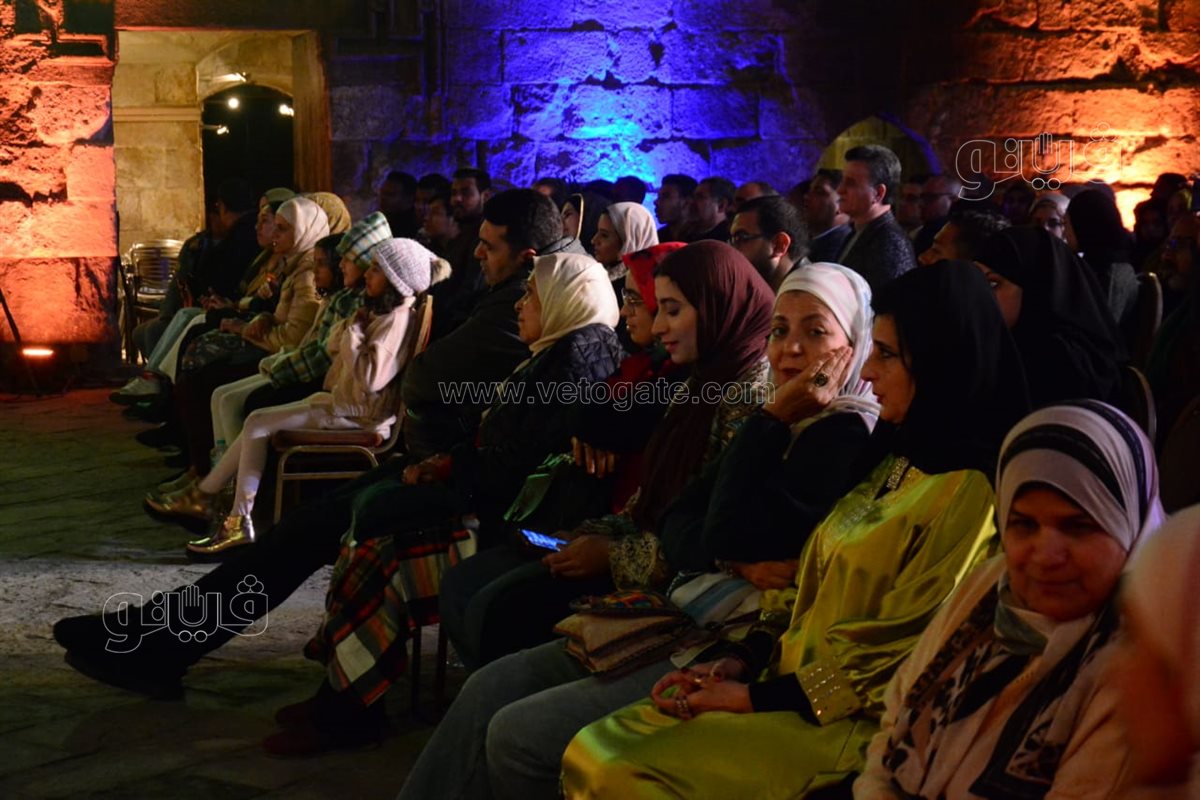 روحانيات مجلس الصلاة على النبى تسيطر على قلوب جمهور قبة الغورى في ليالي رمضان (13)