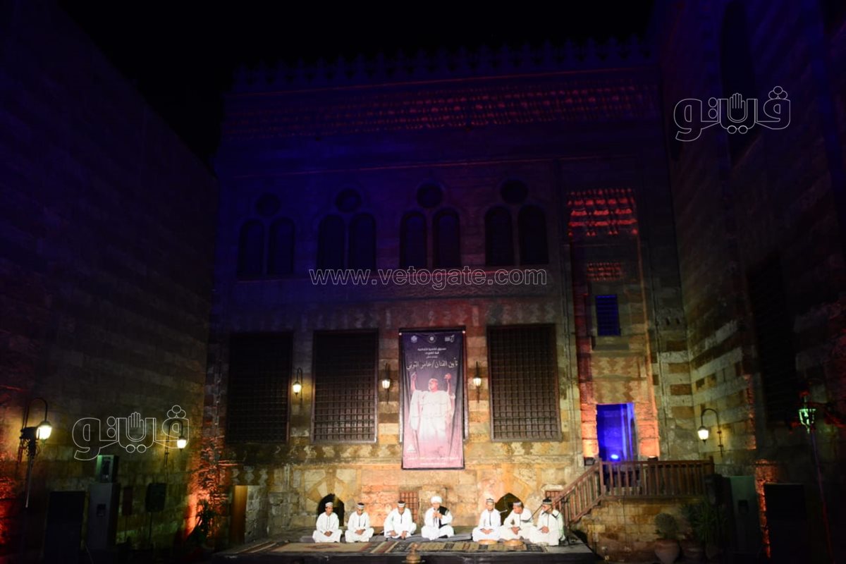 روحانيات مجلس الصلاة على النبى تسيطر على قلوب جمهور قبة الغورى في ليالي رمضان (14)