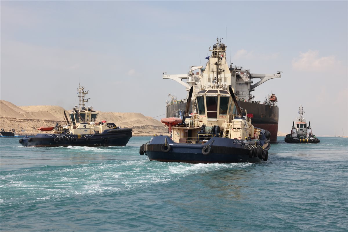 ناقلة البترول خلال عملية قطرها، فيتو