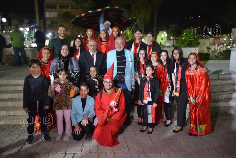 بالتنورة والأزياء الفلكلورية، القومي لثقافة الطفل يفتتح ليالي رمضان بالسيدة زينب (26)