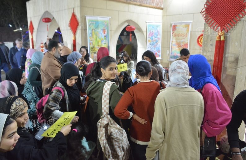 بالتنورة والأزياء الفلكلورية، القومي لثقافة الطفل يفتتح ليالي رمضان بالسيدة زينب (28)